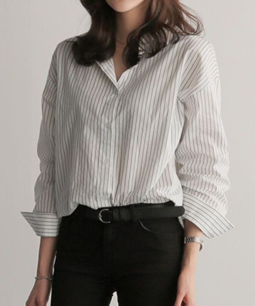 mielu(ミエル)の「クラシックストライプシャツ(シャツ/ブラウス・レディース・ネイビー/ホワイト・MEDIUM/LARGE)」の11枚目の写真