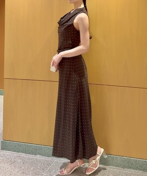 SNIDEL(スナイデル)の「アメスリドレープワンピース(ワンピース・レディース・アイボリー/グリーン/ブラウン・0/1)」の9枚目の写真