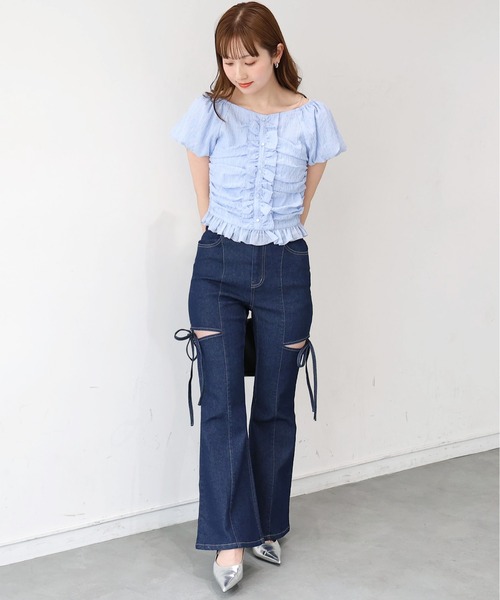 tiptop(ティップトップ)の「レース付脇リボンフレアパンツ(デニムパンツ・レディース・ブルー/ネイビー/ブラック・S/M)」の21枚目の写真