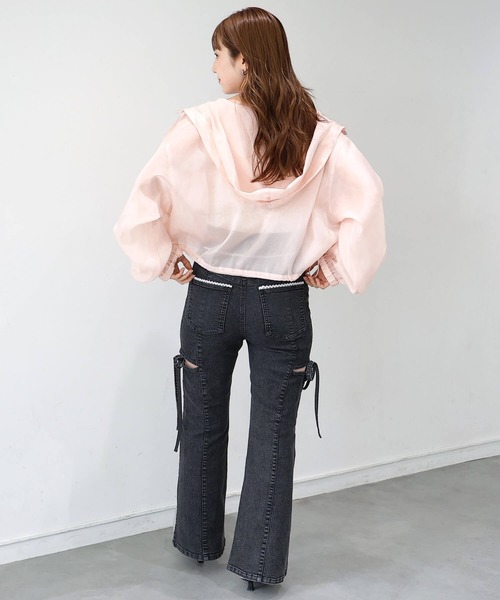 tiptop(ティップトップ)の「レース付脇リボンフレアパンツ(デニムパンツ・レディース・ブルー/ネイビー/ブラック・S/M)」の10枚目の写真