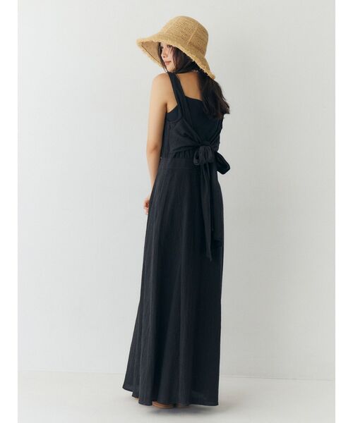 Ungrid（アングリッド）の「バックデザインノースリワンピース（ワンピース・レディース・ブラック/アイボリー/ブルー・SMALL/MEDIUM）」の7枚目の写真