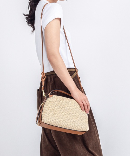 Rivel(リヴェル)の「【GIANNI CHIARINI/ジャンニキアリーニ】2WAY ストロー素材ハンドバッグ レザーハンドル かごバッグ(かごバッグ・レディース・ナチュラル・FREE)」の4枚目の写真
