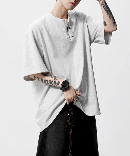 JOHNNY WOLF(ジョニーウルフ)の「CRUEL ジップアップ オーバーサイズ ヘンリーネックTシャツ(Tシャツ/カットソー・メンズ・ホワイト/ライトグレー/ブラック・M/L/XL)」の9枚目の写真