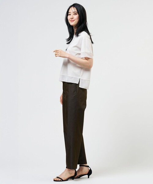 J.PRESS Ladies(J.プレス レディス)の「【シーンレスに活躍】コットンスムース シアーデザイン カットソー(Tシャツ/カットソー・レディース・ブラウン系/ホワイト系/ネイビー系/サックスブルー系/ライトグリーン系/ライトグレー系・SMALL)」の12枚目の写真