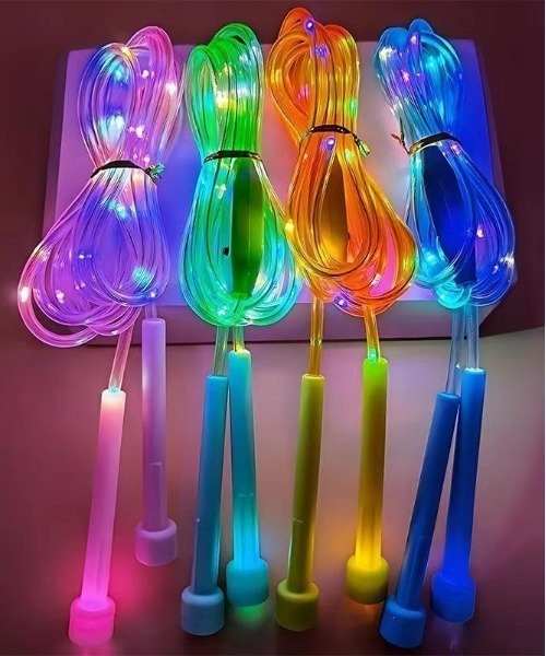 BACKYARD FAMILY（バックヤードファミリー）の「縄跳び なわとび LED 光る ライト パフォーマンス（スポーツグッズ・レディース・ブルー/オレンジ/ピンク/グリーン・FREE）」の8枚目の写真