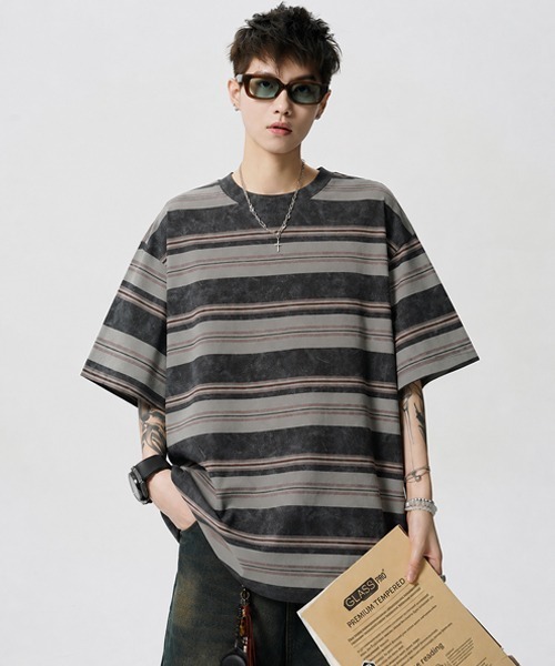 Ressaca(レサーカ)の「オーバーサイズマルチボーダーTシャツ(Tシャツ/カットソー・メンズ・ネイビー/イエロー/ピンク/ブルー/グレー・M/L/XL)」の2枚目の写真