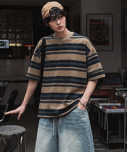 Ressaca(レサーカ)の「オーバーサイズマルチボーダーTシャツ(Tシャツ/カットソー・メンズ・ネイビー/イエロー/ピンク/ブルー/グレー・M/L/XL)」の4枚目の写真