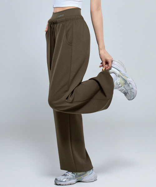 PHYSICAL GARMENTS（フィジカルガーメンツ）の「P5069 ウーマンレイヤードワイドパンツ [3COLOR]（スウェットパンツ・レディース・ブラック/ブラウン/アイボリー・SMALL/MEDIUM）」の6枚目の写真