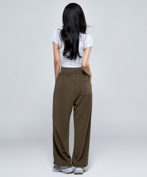 PHYSICAL GARMENTS（フィジカルガーメンツ）の「P5069 ウーマンレイヤードワイドパンツ [3COLOR]（スウェットパンツ・レディース・ブラック/ブラウン/アイボリー・SMALL/MEDIUM）」の11枚目の写真