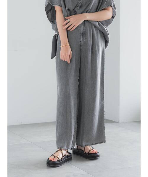 Te chichi(テチチ)の「ウォッシュデニムライクタックワイドパンツ(セットアップ可)(その他パンツ・レディース・ブラック/ネイビー・M/S)」の2枚目の写真