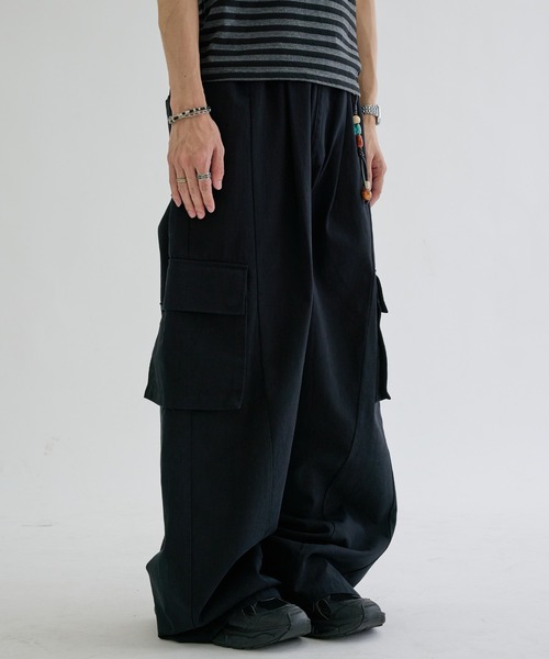 EPNK(イーピーエヌケー)の「Tuck utility cargo pants / タックユーティリティカーゴパンツ(カーゴパンツ・メンズ・ブラック/チャコールグレー・MEDIUM/LARGE/SMALL)」の7枚目の写真