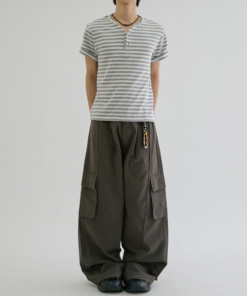 EPNK(イーピーエヌケー)の「Tuck utility cargo pants / タックユーティリティカーゴパンツ(カーゴパンツ・メンズ・ブラック/チャコールグレー・MEDIUM/LARGE/SMALL)」の21枚目の写真