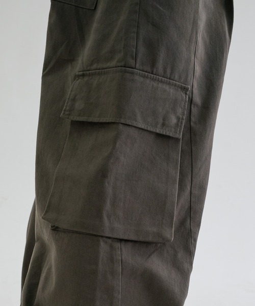 EPNK(イーピーエヌケー)の「Tuck utility cargo pants / タックユーティリティカーゴパンツ(カーゴパンツ・メンズ・ブラック/チャコールグレー・MEDIUM/LARGE/SMALL)」の13枚目の写真