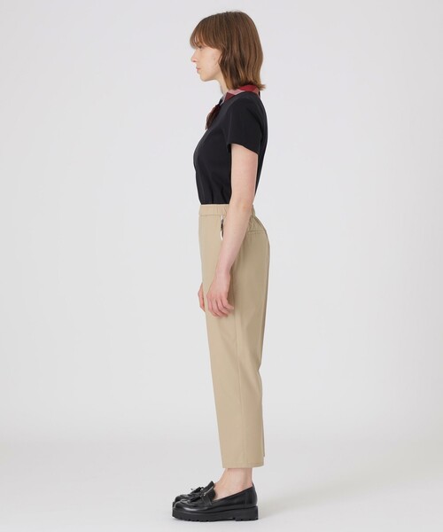 BLUE LABEL CRESTBRIDGE(ブルーレーベルクレストブリッジ)の「【はっ水】【UVカット】【接触冷感】ストレッチプルーフクロステーパードパンツ(その他パンツ・レディース・ダークネイビー/ベージュ・38/36/40)」の8枚目の写真