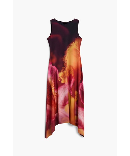 Desigual(デシグアル)の「ダークフラワーグラデーションアシンメトリードレス(ワンピース・レディース・ブラック・S/L/XL/XS/M)」の5枚目の写真
