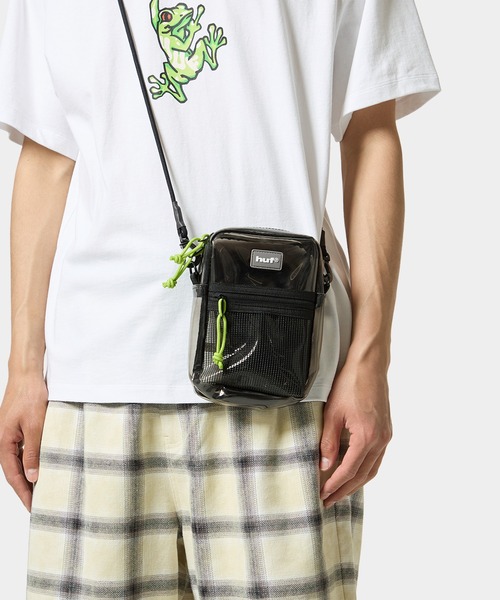 HUF(ハフ)の「MERCER TRANSPARENT SIDE BAG(バックパック/リュック・メンズ・グリーン/オレンジ/ブラック系その他・O/S)」の12枚目の写真
