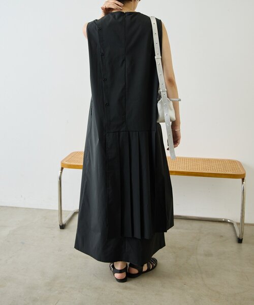 ear PAPILLONNER(イアパピヨネ)の「ノースリビッグプリーツワンピース【SUM1 STYLE】(ワンピース・レディース・カーキ/ブラック・FREE)」の18枚目の写真