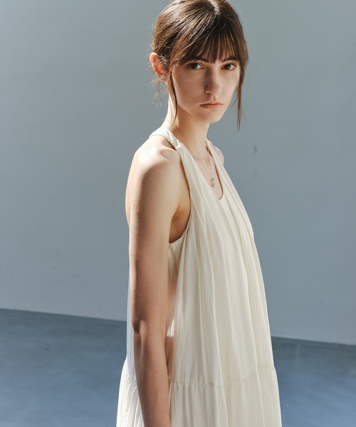 tageechita(タジチタ)の「【tageechita】ホルターネックティアードワンピース(ワンピース・レディース・ブラウン/オフホワイト・M/S/L)」の15枚目の写真