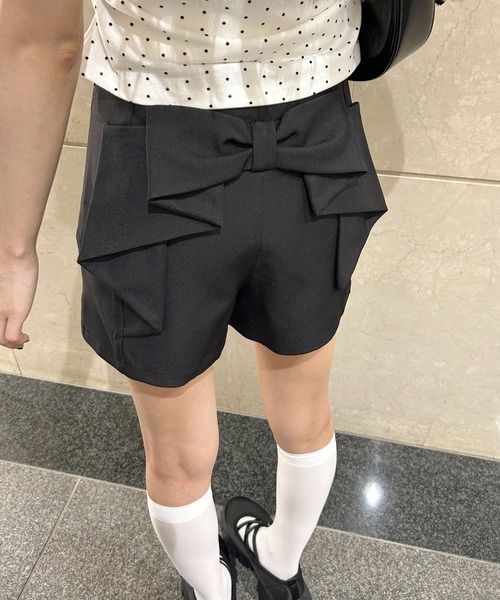 WEGO(ウィゴー)の「バックリボンショートパンツ(その他パンツ・レディース・グレー/ブラック・FREE)」の4枚目の写真