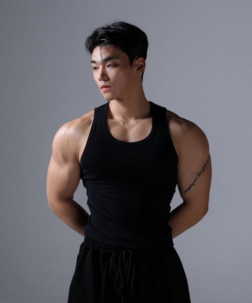 CARMID(カミド)の「カミドスリーブレス(Tシャツ/カットソー・メンズ・その他・24inch/25inch/26inch/27inch)」の1枚目の写真