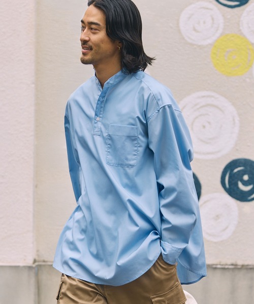 THE CRAFT CREW PRODUCTS(ザクラフトクループロダクツ)の「【MULTI FUNCTIONALシリーズ】オーバーサイズ バンドカラー 長袖プルオーバーシャツ / 抗菌防臭・イージーケア【THE CRAFT CREW PRODUCTS】(シャツ/ブラウス・メンズ・チャコール/オフホワイト/ダークネイビー/サックスブルー/ダークオリーブ・S/M/L)」の4枚目の写真
