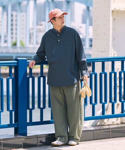THE CRAFT CREW PRODUCTS(ザクラフトクループロダクツ)の「【MULTI FUNCTIONALシリーズ】オーバーサイズ バンドカラー 長袖プルオーバーシャツ / 抗菌防臭・イージーケア【THE CRAFT CREW PRODUCTS】(シャツ/ブラウス・メンズ・チャコール/オフホワイト/ダークネイビー/サックスブルー/ダークオリーブ・S/M/L)」の16枚目の写真
