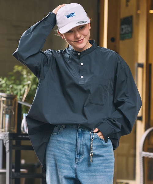 THE CRAFT CREW PRODUCTS(ザクラフトクループロダクツ)の「【MULTI FUNCTIONALシリーズ】オーバーサイズ バンドカラー 長袖プルオーバーシャツ / 抗菌防臭・イージーケア【THE CRAFT CREW PRODUCTS】(シャツ/ブラウス・メンズ・チャコール/オフホワイト/ダークネイビー/サックスブルー/ダークオリーブ・S/M/L)」の18枚目の写真