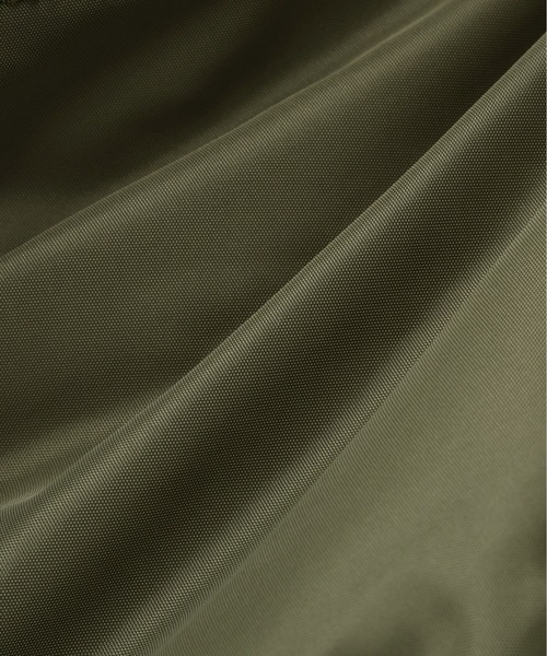Alpha Industries(アルファインダストリーズ)の「Alpha Industries/アルファインダストリーズ/OXFORD N-3B RELAXED FIT PARKA /オックスフォードN-3B リラックスフィットパーカー(ミリタリージャケット・メンズ・ブラック/オリーブ/インディゴブルー・S/M/L/XL)」の19枚目の写真