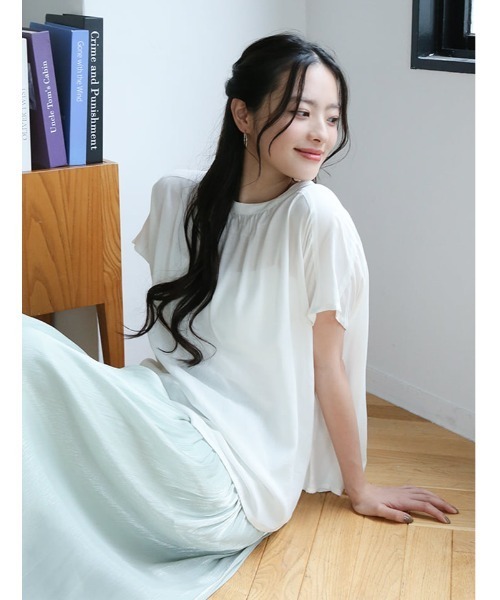 fifth(フィフス)の「【shieセレクト】【接触冷感】衿元ギャザーブラウス(シャツ/ブラウス・レディース・ブラック/ブルー/ホワイト・M)」の5枚目の写真