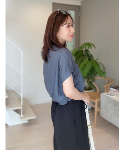 fifth(フィフス)の「【shieセレクト】【接触冷感】衿元ギャザーブラウス(シャツ/ブラウス・レディース・ブラック/ブルー/ホワイト・M)」の16枚目の写真