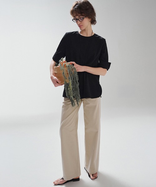 Bie(ビエ)の「コットン ワイドストレートパンツ(その他パンツ・レディース・ベージュ/オフホワイト/ブラック・S/L/M)」の13枚目の写真