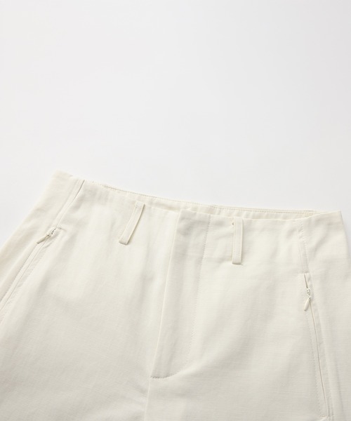 Bie(ビエ)の「コットン ワイドストレートパンツ(その他パンツ・レディース・ベージュ/オフホワイト/ブラック・S/L/M)」の21枚目の写真