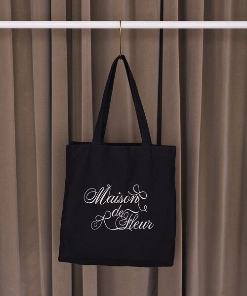 Maison de FLEUR(メゾンドフルール)の「ブランドロゴ刺繍スクエアトートバッグ(トートバッグ・レディース・ピンク/ブラック・FREE)」の1枚目の写真