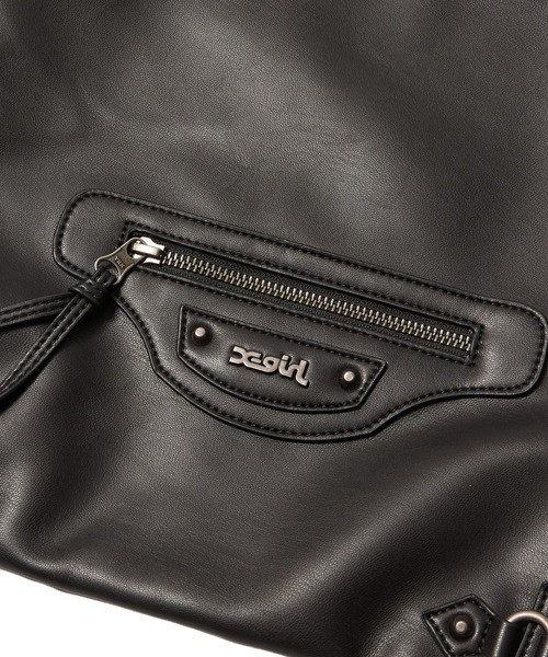X-girl(エックスガール)の「FAUX LEATHER UTILITY KNAPSACK(バックパック/リュック・レディース・ブラック/ブラウン・ONE SIZE)」の17枚目の写真