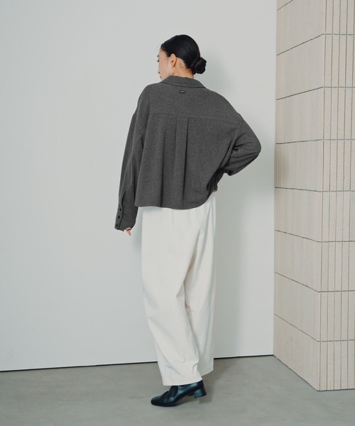 LEPSIM（レプシィム）の「ピリング長袖シャツ　1049482（シャツ/ブラウス・レディース・ブラウン/チャコールグレー/アイボリー・FREE/SHORT）」の15枚目の写真