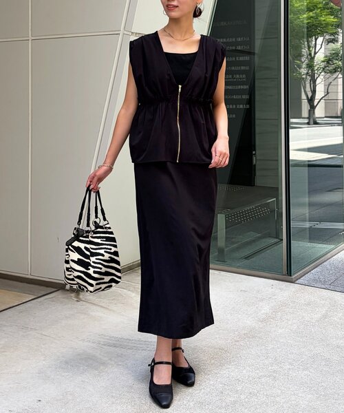 Chez toi(シェトワ)の「【選べるセットアップ】ギャザーペプラムベスト×ボトムスSET(ワンピース・レディース・ブラウン系その他/ブラック系その他/モカ/ブラック・FREE)」の2枚目の写真