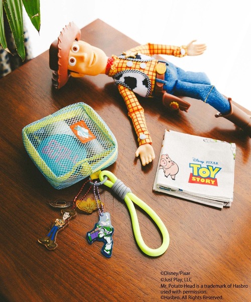 BAYFLOW(ベイフロー)の「TOY STORY(トイ・ストーリー)/ハンカチ45×45(ハンカチ/ハンドタオル・レディース・ホワイト/ブラック/グレー・0)」の6枚目の写真