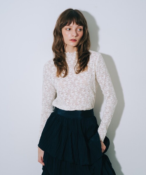 SELFIST(セルフィスト)の「レースハイネックカットソー(Tシャツ/カットソー・レディース・ブラック/アイボリー・フリー)」の1枚目の写真