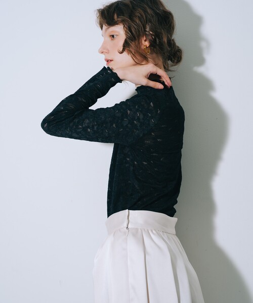 SELFIST(セルフィスト)の「レースハイネックカットソー(Tシャツ/カットソー・レディース・ブラック/アイボリー・フリー)」の11枚目の写真