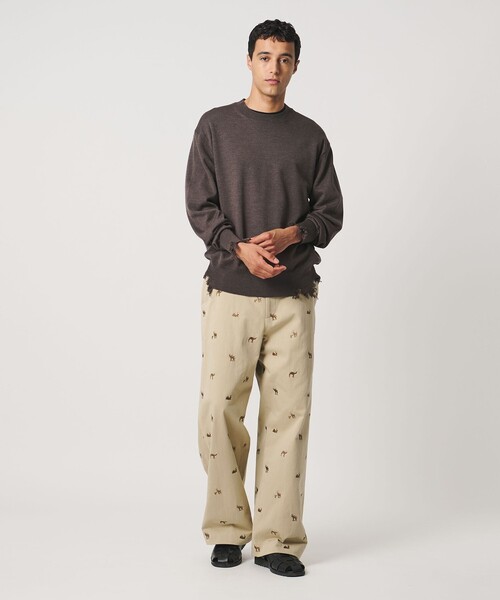 LOEFF(ロエフ)の「<LOEFF>キャメル エンブロイダリー チノパンツ MENS(チノパンツ・メンズ・ベージュ・2/1)」の4枚目の写真