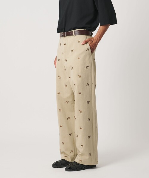 LOEFF(ロエフ)の「<LOEFF>キャメル エンブロイダリー チノパンツ MENS(チノパンツ・メンズ・ベージュ・2/1)」の7枚目の写真