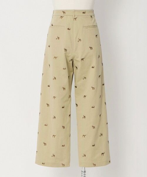 LOEFF(ロエフ)の「<LOEFF>キャメル エンブロイダリー チノパンツ MENS(チノパンツ・メンズ・ベージュ・2/1)」の11枚目の写真