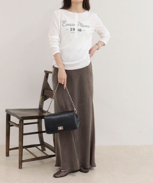 fredy emue(フレディエミュ)の「ヘンリーネックグラフィックロンTシャツ(Tシャツ/カットソー・レディース・オフホワイト/ベビーピンク・38)」の7枚目の写真