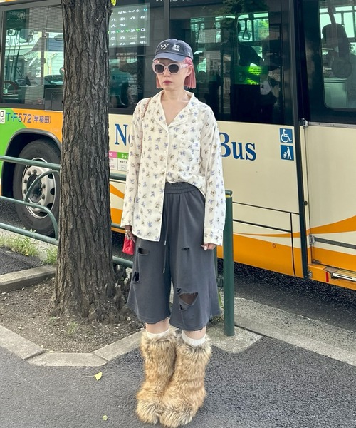 Alley Tokyo（アリートーキョー）の「【セットアップで着られる】花柄パジャマゆるシャツ（シャツ/ブラウス・レディース・オフホワイト/ブラック・FREE）」の14枚目の写真