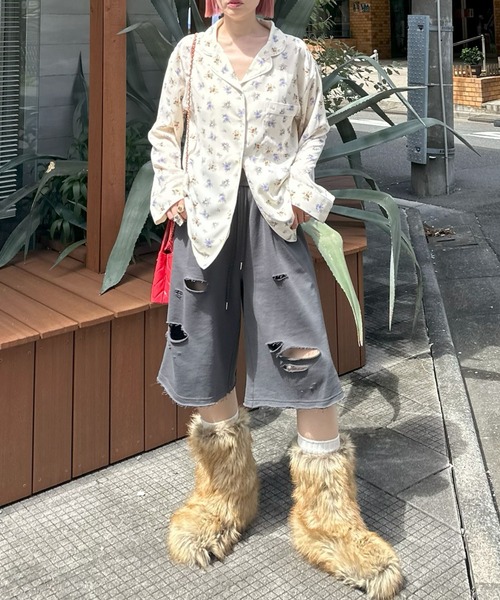 Alley Tokyo（アリートーキョー）の「【セットアップで着られる】花柄パジャマゆるシャツ（シャツ/ブラウス・レディース・オフホワイト/ブラック・FREE）」の12枚目の写真