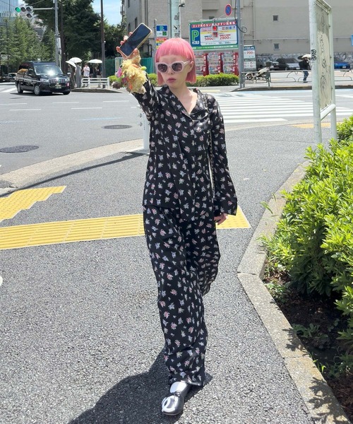 Alley Tokyo（アリートーキョー）の「【セットアップで着られる】花柄パジャマゆるシャツ（シャツ/ブラウス・レディース・オフホワイト/ブラック・FREE）」の22枚目の写真