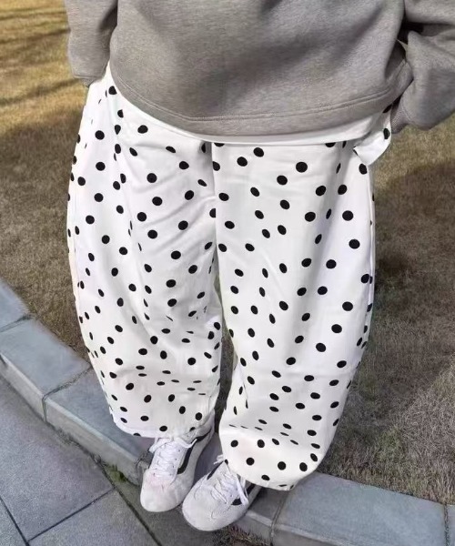 Achic(アシック)の「26AW ハートポケット付きドット柄ワイドデニムパンツ(デニムパンツ・レディース・ホワイト・M/L)」の16枚目の写真