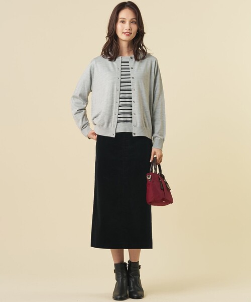 J.PRESS Ladies(J.プレス レディス)の「【WEB限定カラーあり】AIR DUROY LIGHT スカート(スカート・レディース・ネイビー系/ダークブラウン系/ベージュ系/グレー系・XS/S)」の9枚目の写真