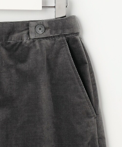 J.PRESS Ladies(J.プレス レディス)の「【WEB限定カラーあり】AIR DUROY LIGHT スカート(スカート・レディース・ネイビー系/ダークブラウン系/ベージュ系/グレー系・XS/S)」の22枚目の写真