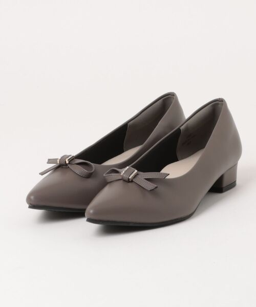ALETTA(アレッタ)の「ALETTA-アレッタ- 究極のプレーンパンプス - ポインテッド3.0cm - ビジューリボン デザインver(パンプス・レディース・ボルドー/グレー/ブラック/ライトグレー・23.0cm/23.5cm/22.5cm/24.0cm/24.5cm/25.0cm)」の3枚目の写真